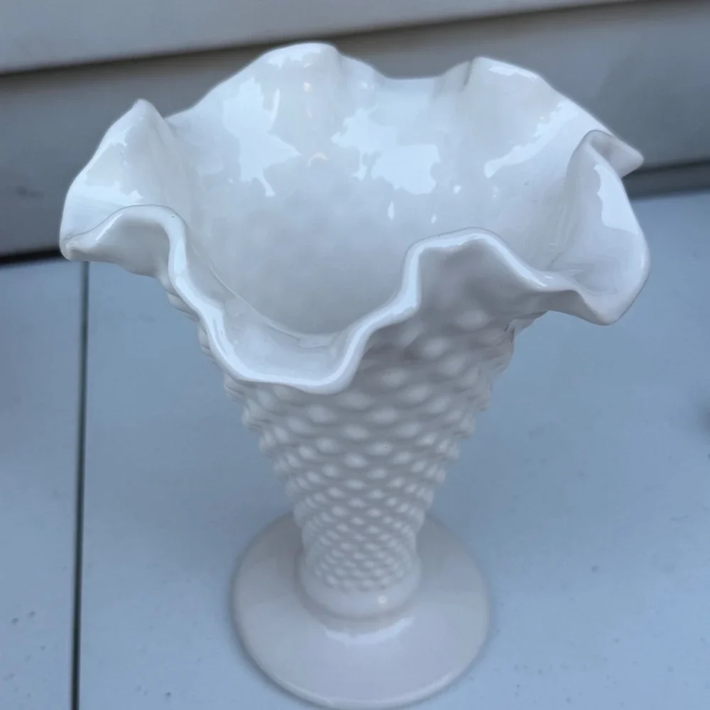 Vintage Daisy White Milk Glass Hobnail Ruffled Vase Cottage Farmhouse Decor